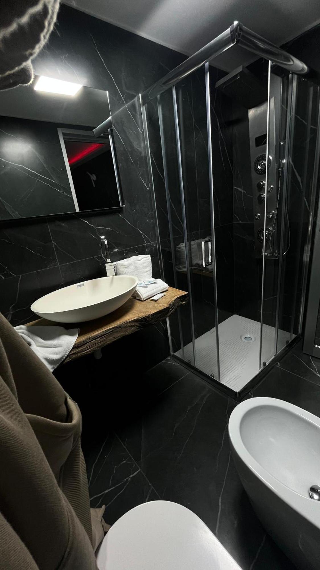Hotel Glem Варкатуро Экстерьер фото