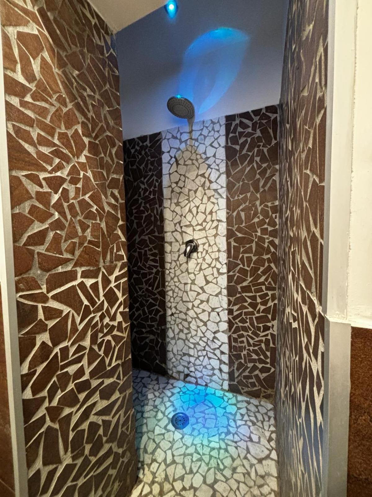 Hotel Glem Варкатуро Экстерьер фото