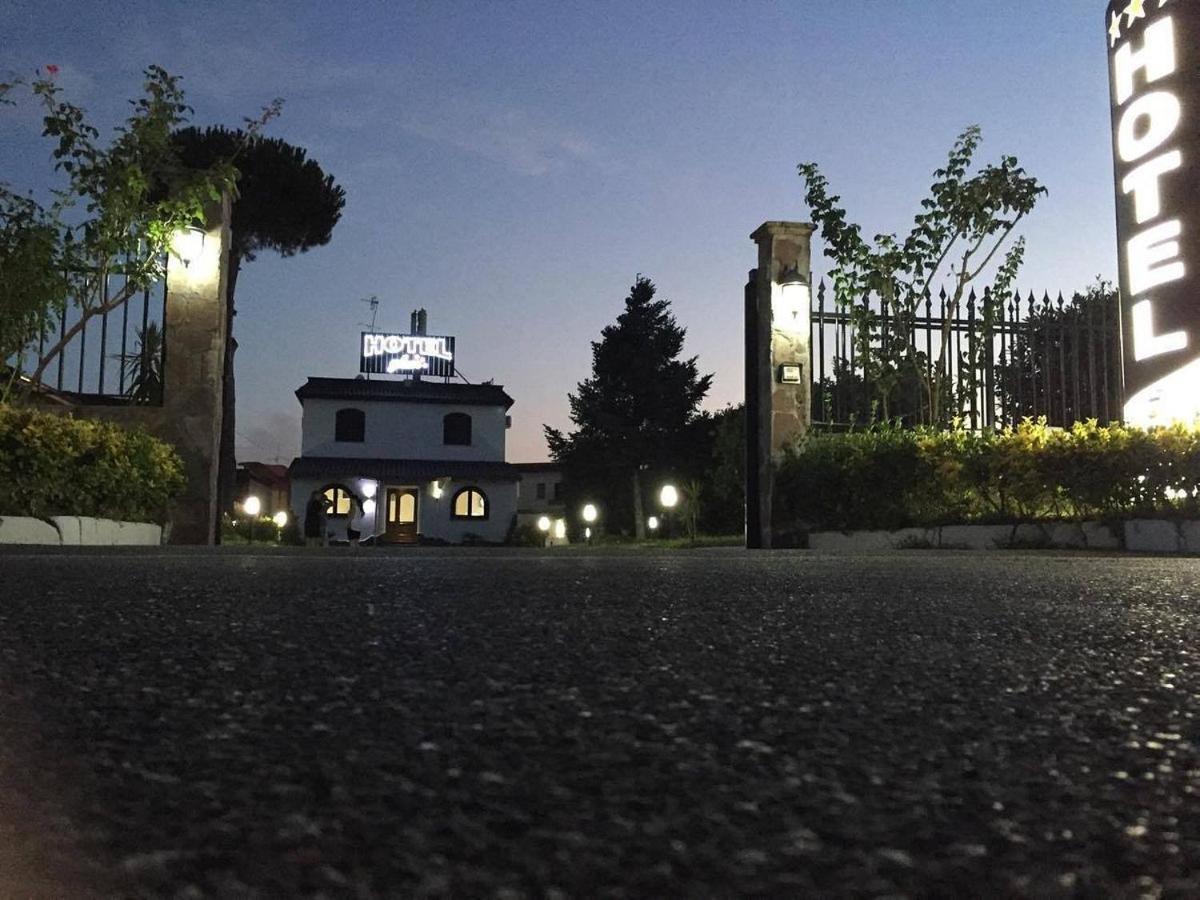 Hotel Glem Варкатуро Экстерьер фото
